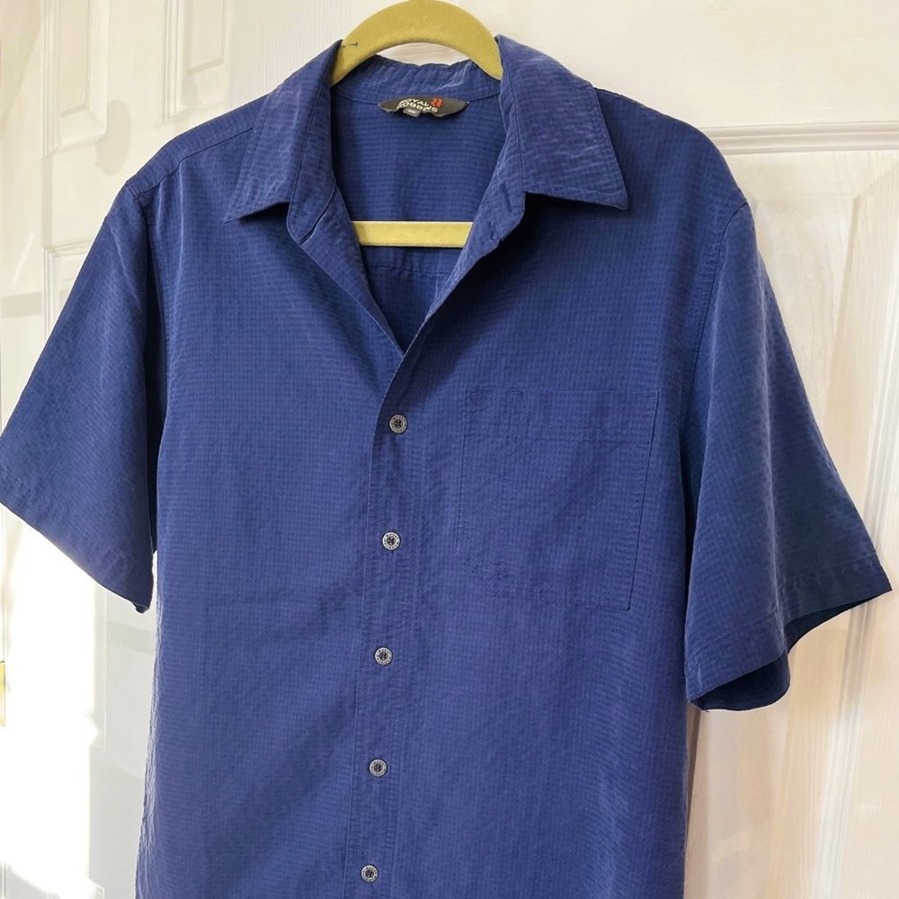 3 Men's Lightweight Button-Down, Short-Sleeved Shirts